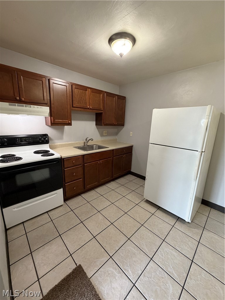 249 Folsom Street #6, Champion, OH - Photo 6