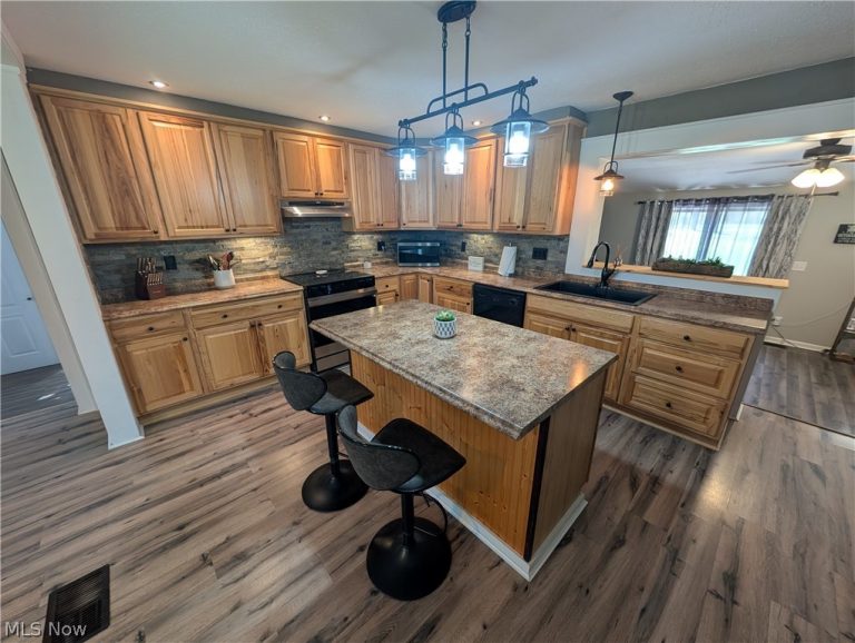 3032 Bell Wick Rd, Hubbard, OH - Photo 6