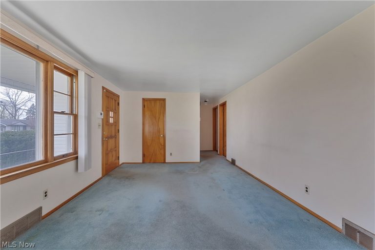 1614 Country Club Avenue, Youngstown, OH - Photo 6