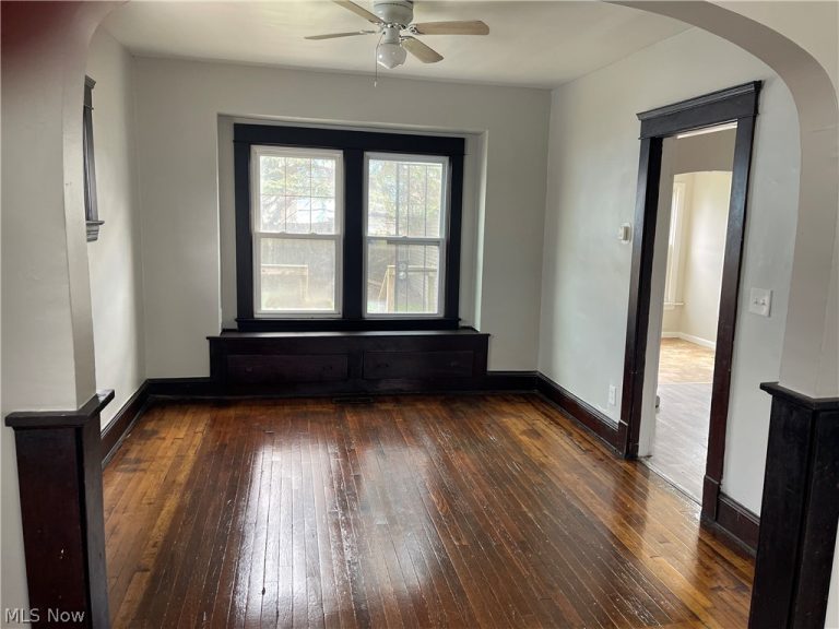 3303 90th Street, Cleveland, OH - Photo 3