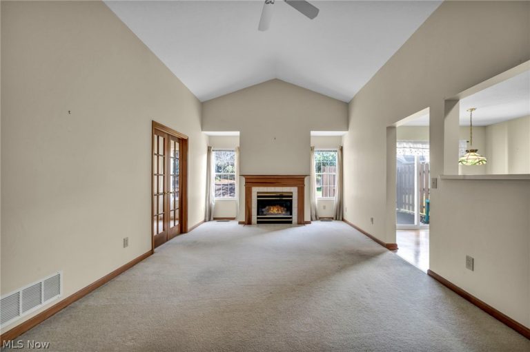 30640 Jasmine Court #61B, North Olmsted, OH - Photo 5
