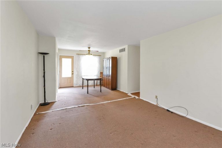 1175 Ranchland Drive, Mayfield Heights, OH - Photo 6