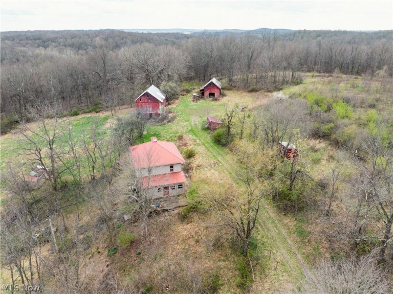 16555 Township Road 389, Frazeysburg, OH, 43822
