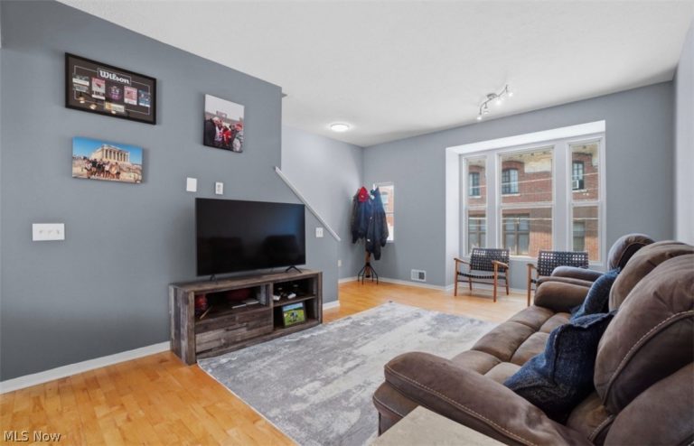 2055 36th Street, Cleveland, OH - Photo 6