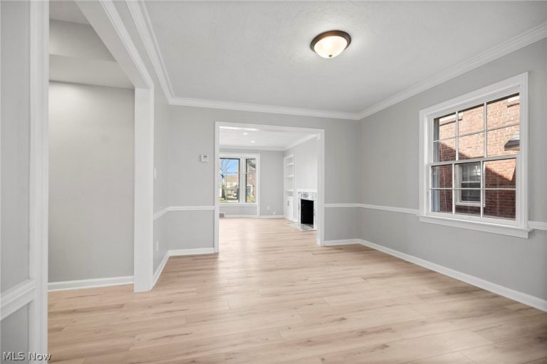 3703 Riedham Road, Shaker Heights, OH - Photo 8
