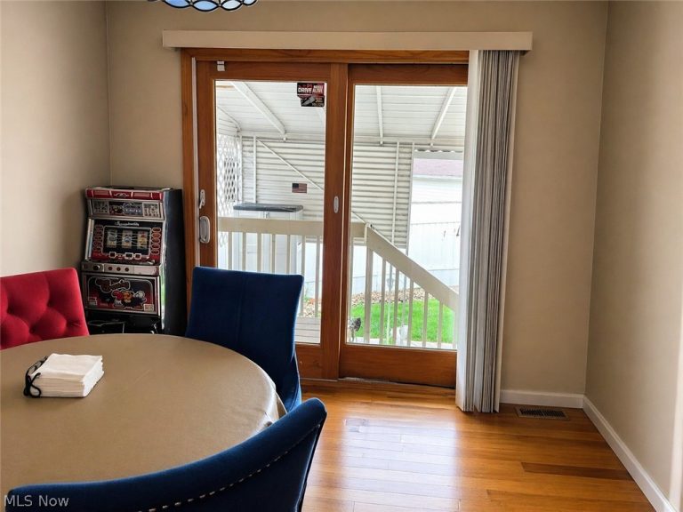 5770 Pemberton Drive, Brook Park, OH - Photo 6
