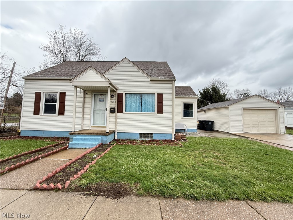 1068 Easton Drive, Akron, OH