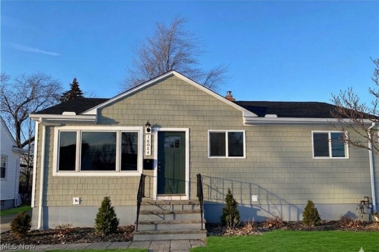 16084 Harrison Drive, Brook Park, OH - Photo 2