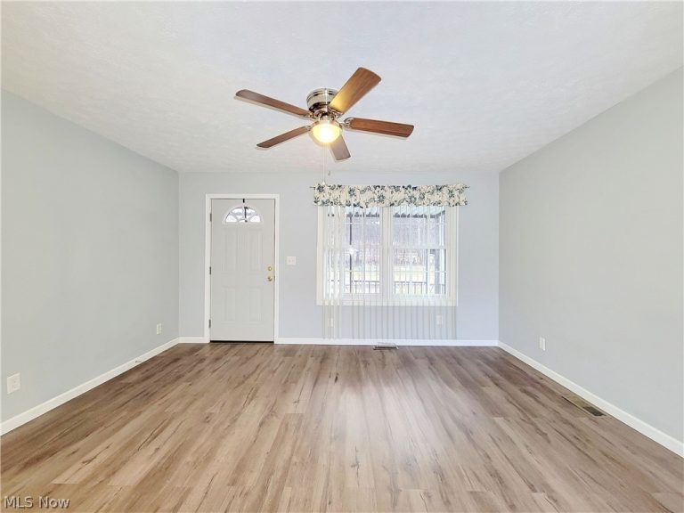 3411 7th Avenue, Parkersburg, WV - Photo 8