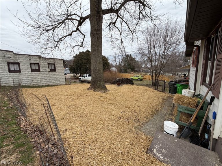 893 Maxwell Avenue, Millersburg, OH - Photo 5