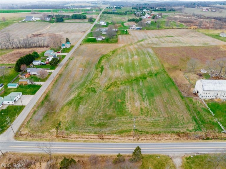 Pigeon Run Avenue, Navarre, OH, 44662