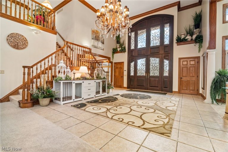 1311 Chantilly Circle, Canton, OH - Photo 5