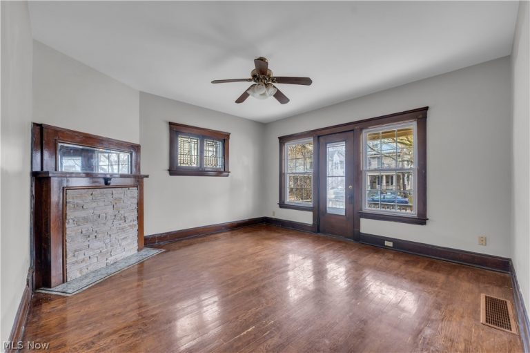 3820 Riverside Avenue #2, Cleveland, OH - Photo 4