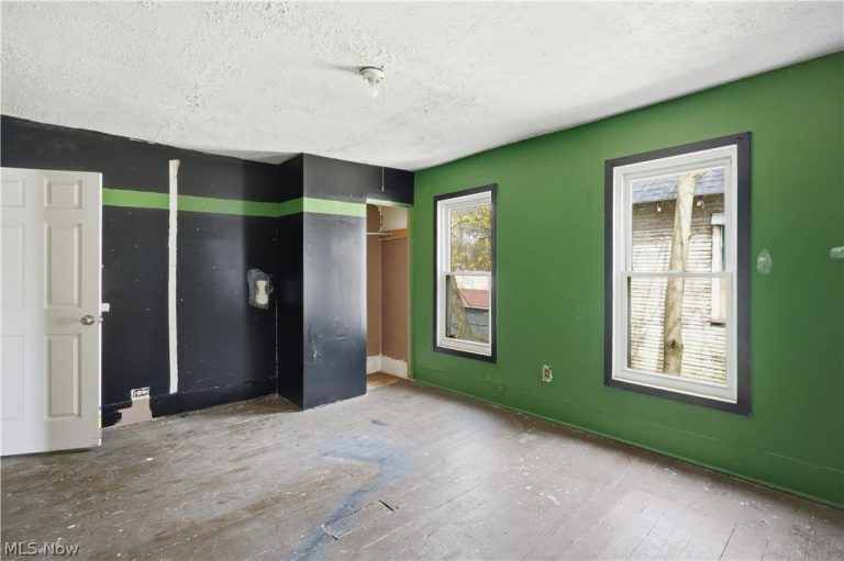 820 Brown Street, Akron, OH - Photo 3