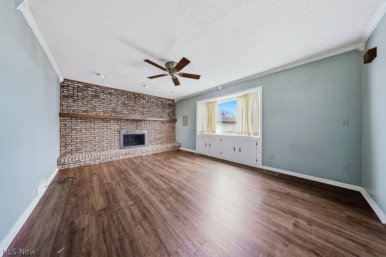 4882 Southwood Drive, Brooklyn, OH - Photo 5