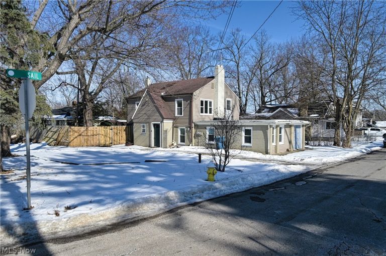 3613 Manchester Road, Coventry, OH - Photo 2