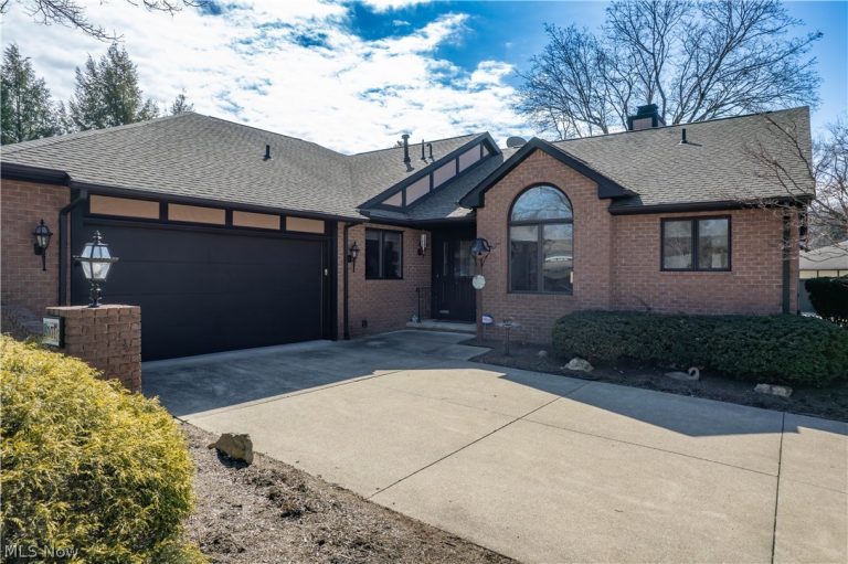 101 Circle Drive, Canton, OH - Photo 2