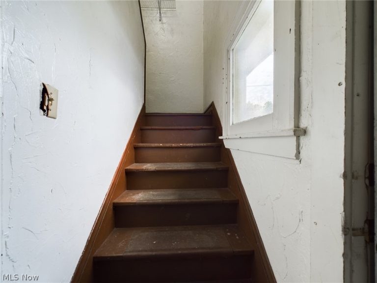 539 Gage Street, Akron, OH - Photo 3