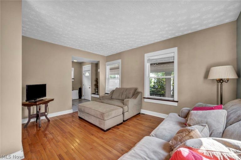 10410 Baltic Road, Cleveland, OH - Photo 8