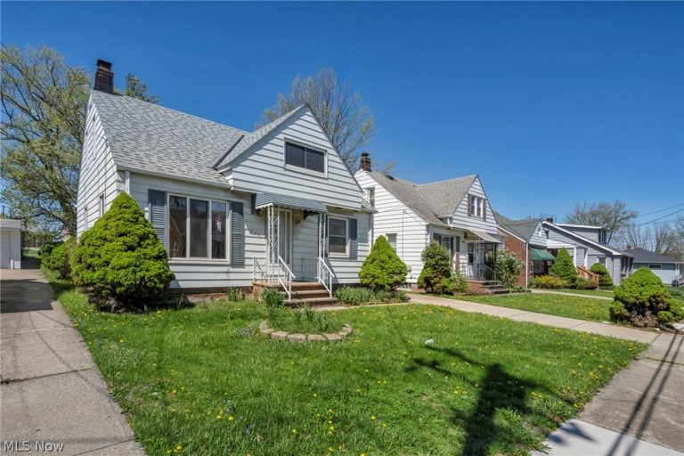 934 220th Street, Euclid, OH - Photo 4