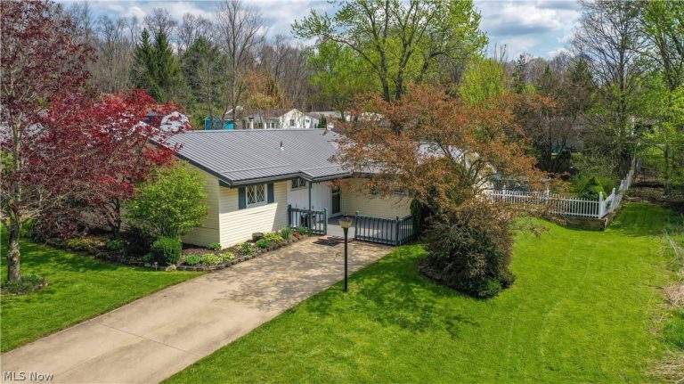 2772 Fairfax Street, Streetsboro, OH, 44241