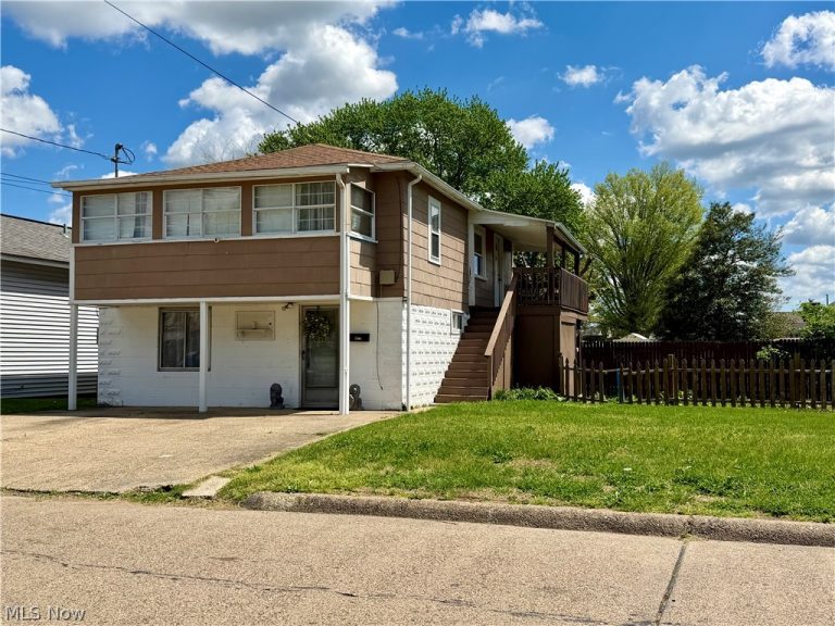 3504 Hemlock Avenue, Parkersburg, WV, 26104