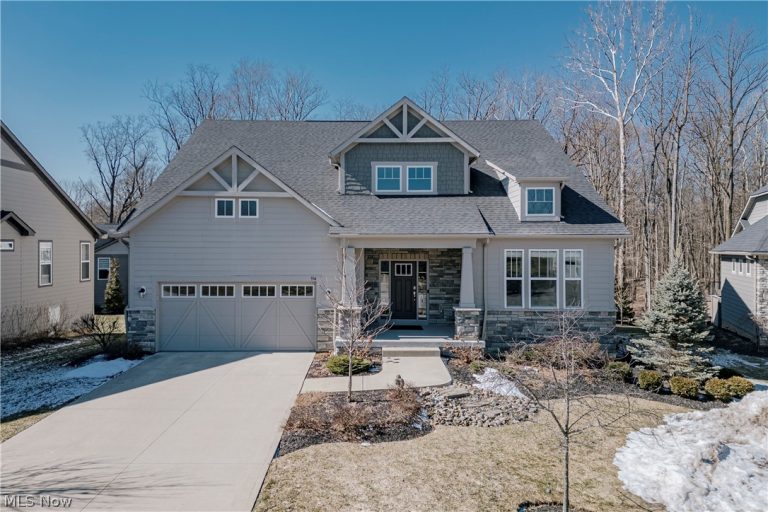 554 Salt Lake Circle, Orange, OH - Photo 2