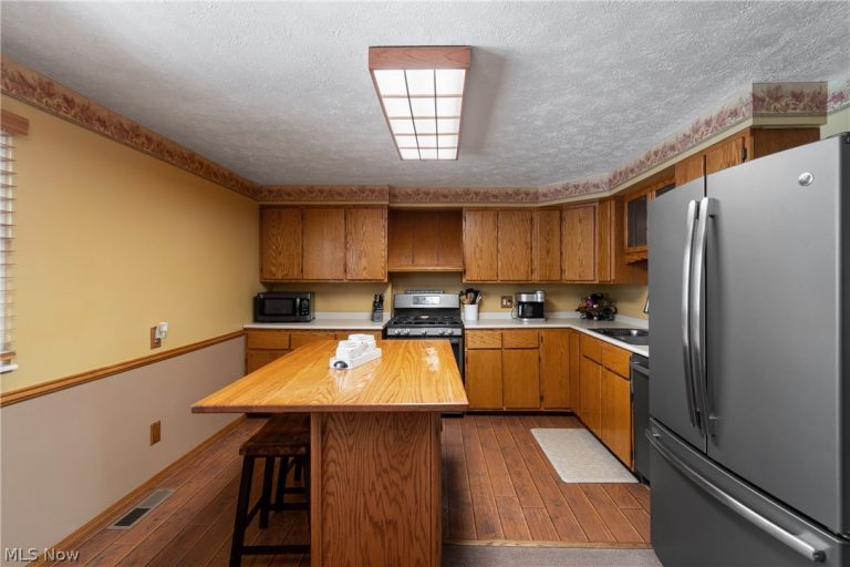 542 Snively Avenue, Massillon, OH - Photo 8