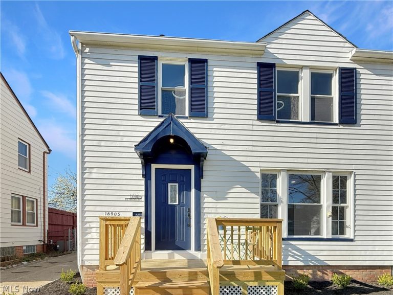 16905 Biltmore Avenue, Cleveland, OH - Photo 6