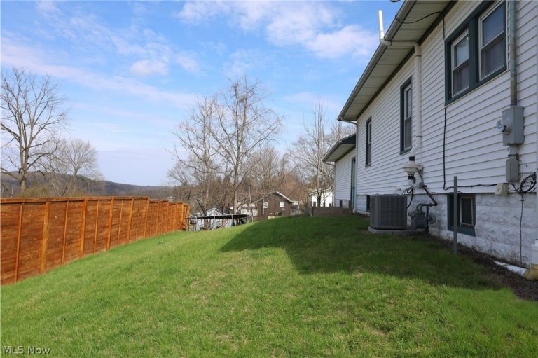 662 Monroe Street, Millersburg, OH - Photo 6