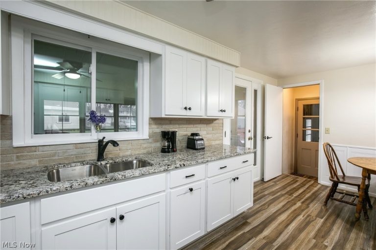 517 Zern Avenue, Massillon, OH - Photo 8