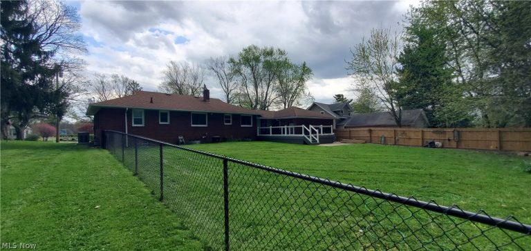 3125 Beechwood Avenue, Alliance, OH - Photo 3