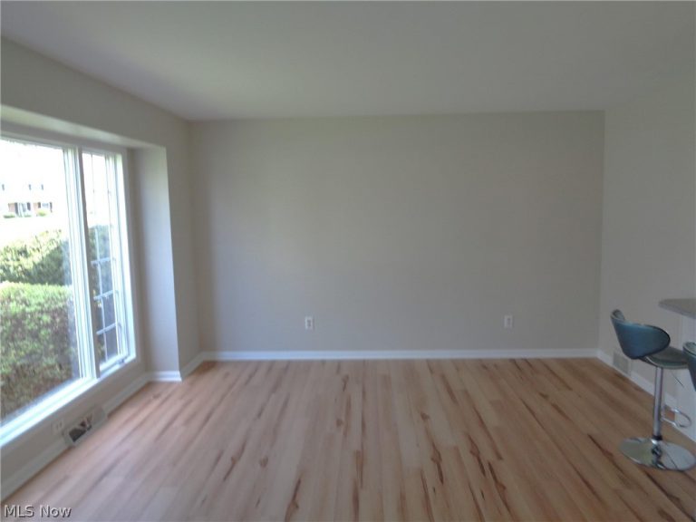 5968 Easy Pace Circle, Canton, OH - Photo 6