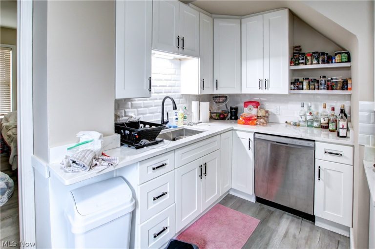 1913 123rd Street, Cleveland, OH - Photo 4