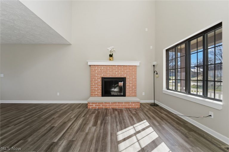 9211 Sugarbush Drive, Mentor, OH - Photo 4