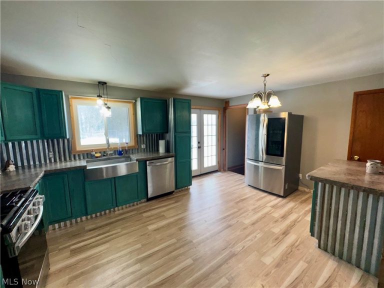 470 Nel Da Mar Drive, New Concord, OH - Photo 4