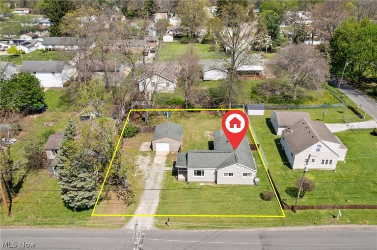 2805 Old Home Road, Akron, OH - Photo 2