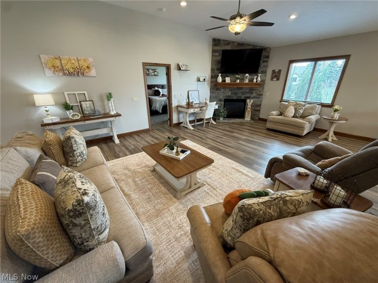 1163 Pine Bluff Drive, New Philadelphia, OH - Photo 3