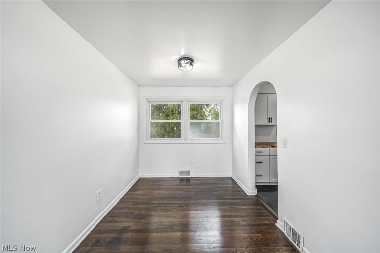 270 Durst Drive, Warren, OH - Photo 6