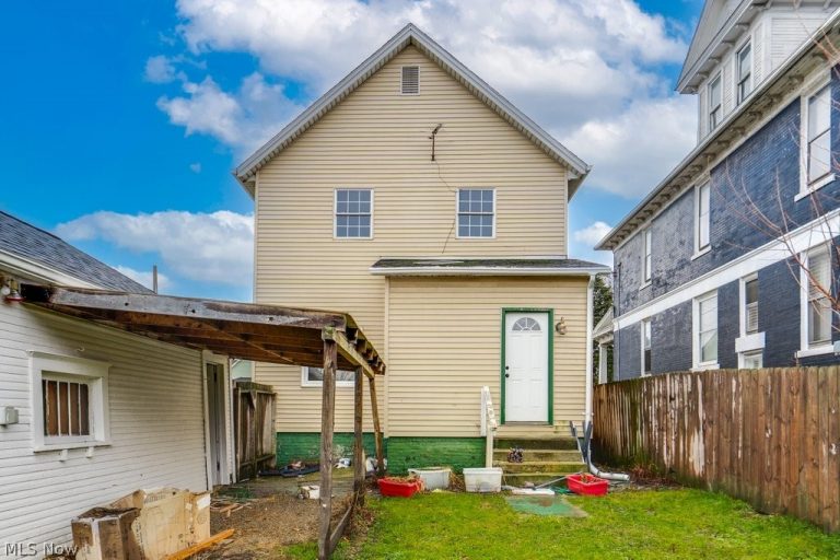 1607 9th Street, Canton, OH - Photo 3