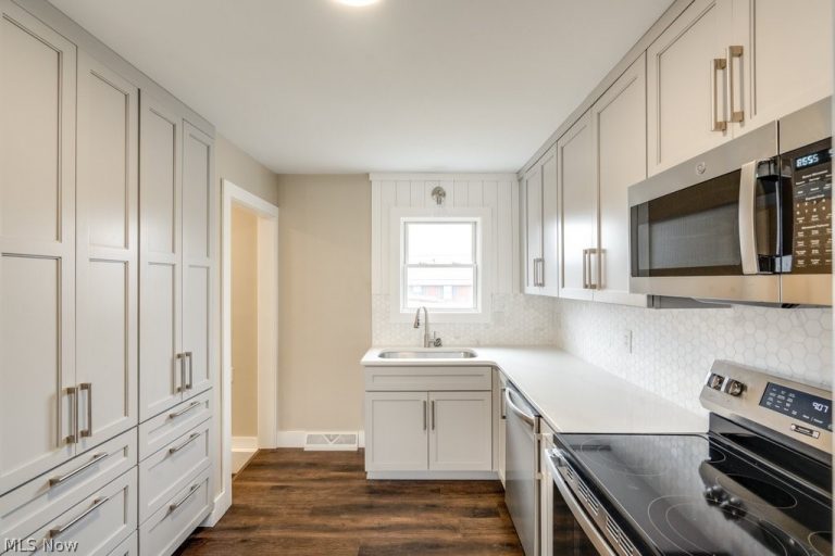 404 Union Avenue, Minerva, OH - Photo 4