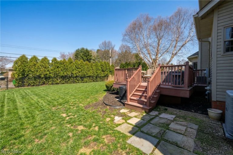 806 Forrest Ridge Drive, Dover, OH - Photo 5