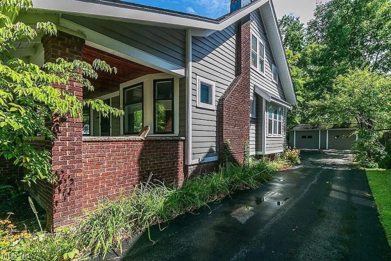 2593 Canterbury Road, Cleveland Heights, OH - Photo 5