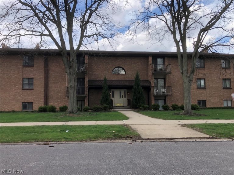 600 Tollis Pky #309, Broadview Heights, OH, 44147