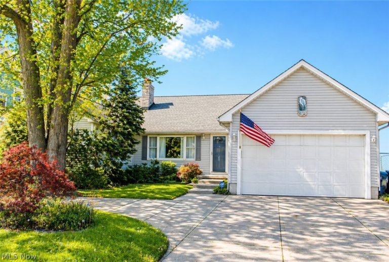2025 Erie Avenue, Lorain, OH - Photo 2