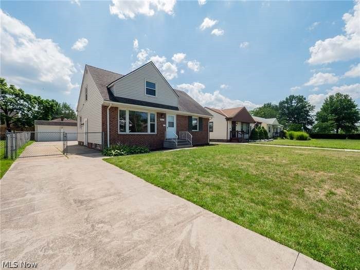 18310 Harvard Avenue, Cleveland, OH - Photo 2