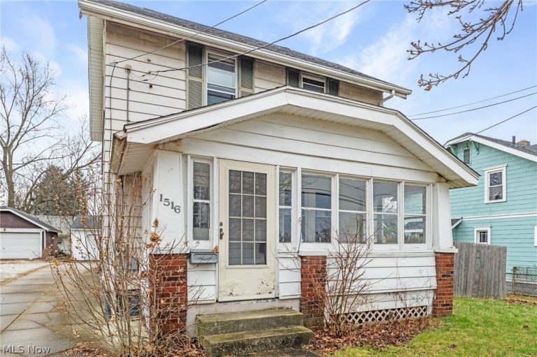 1516 Newton Street, Akron, OH, 44305