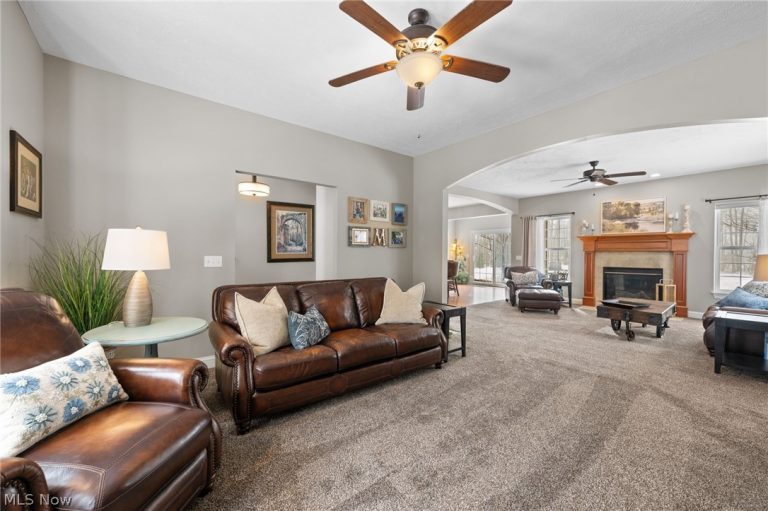 10960 Eden Park Drive, Chardon, OH - Photo 6