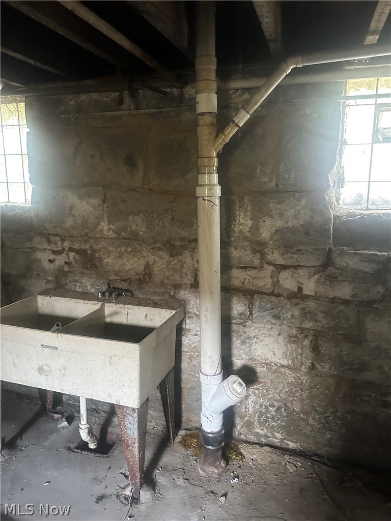 1821 93rd Street, Cleveland, OH - Photo 4