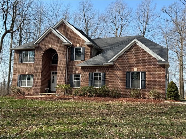 8340 Claus Road, Amherst, OH - Photo 2